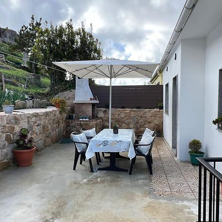 Villa O Cobijo De Elva à Arou Extérieur photo